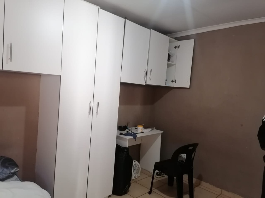 5 Bedroom Property for Sale in Brandwag Free State
